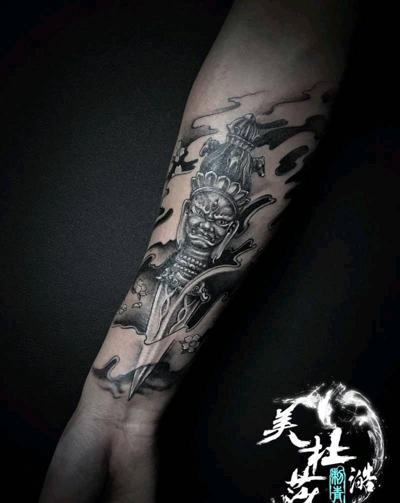 降魔杵纹身图片