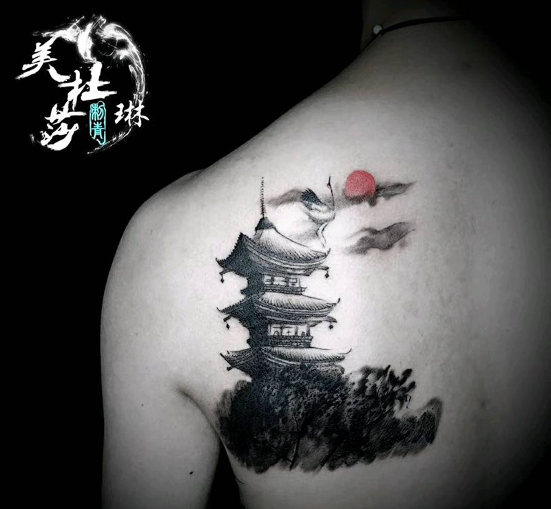 黄鹤楼纹身图片_背部水墨纹身图案