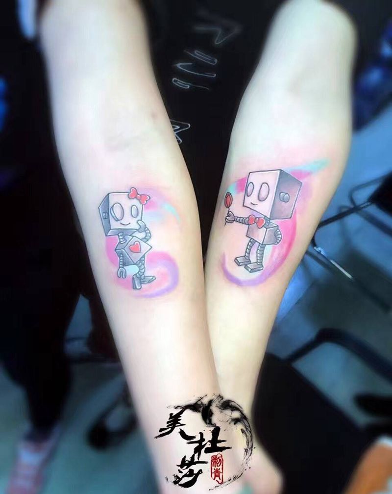 情侣机器人纹身图片_成品清新几何人物动物手臂纹身图案