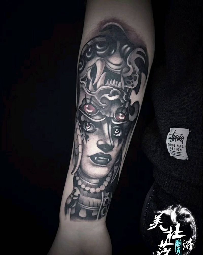 new school纹身图片_手臂纹身图案