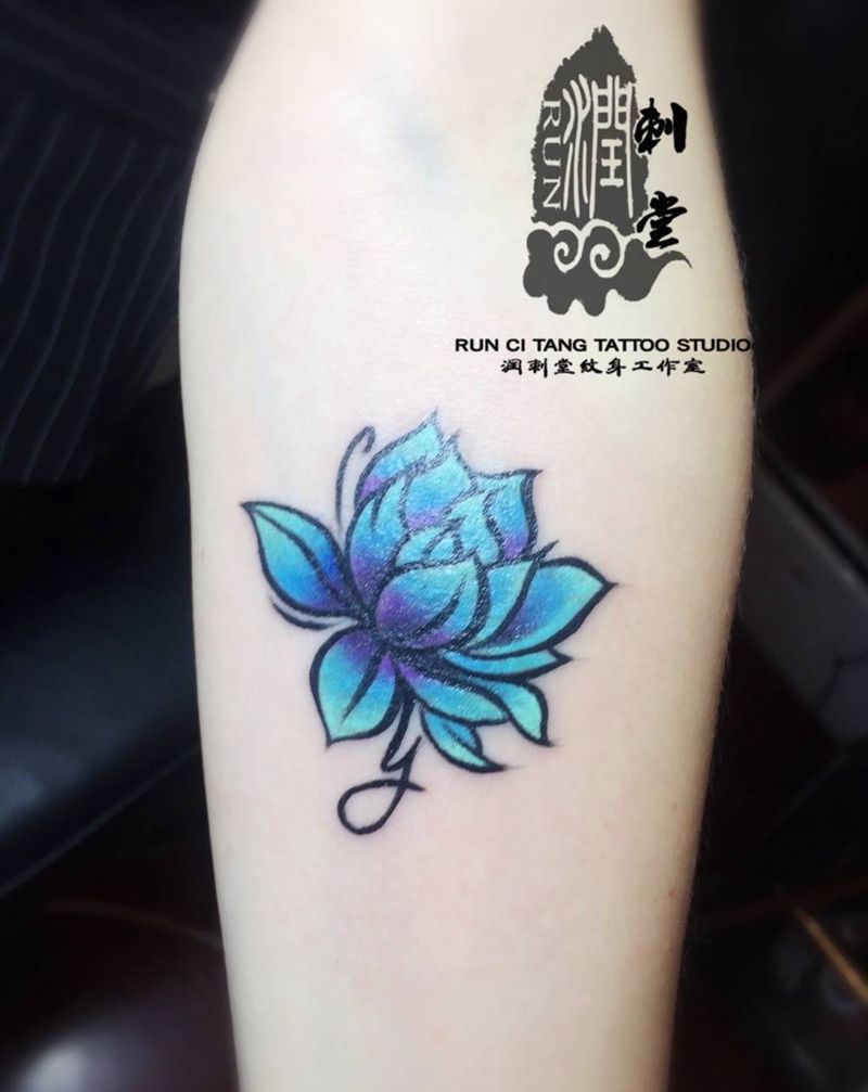 蓝莲花纹身图片_成品手臂传统清新植物原创纹身图案