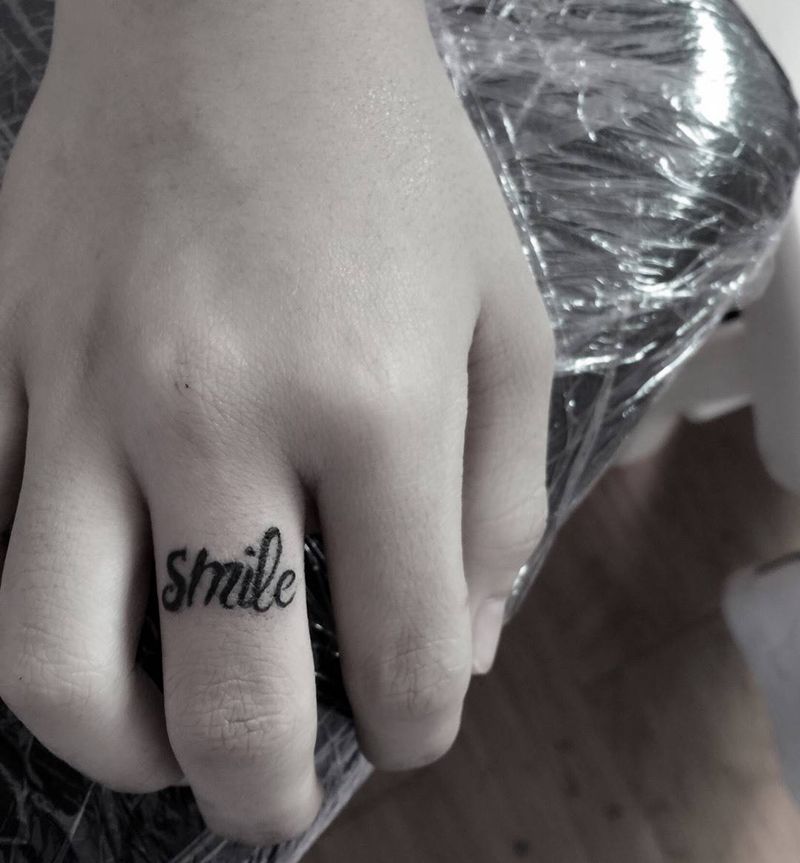 小字母纹身图片