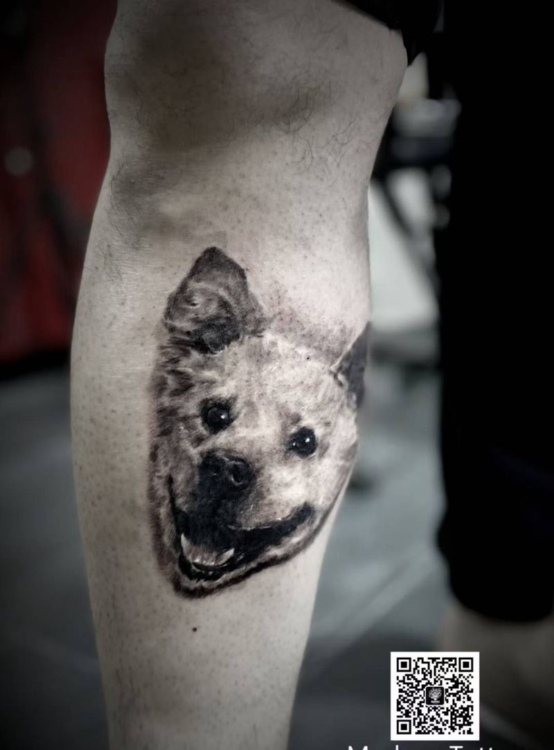 狗纹身图片_腿部欧美写实纹身图案