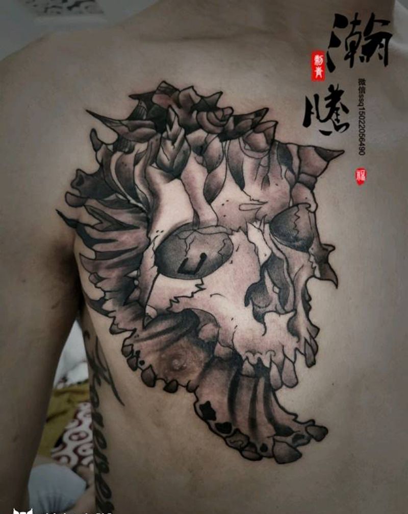 骷髅纹身图片_胸部欧美几何鬼神成品纹身图案