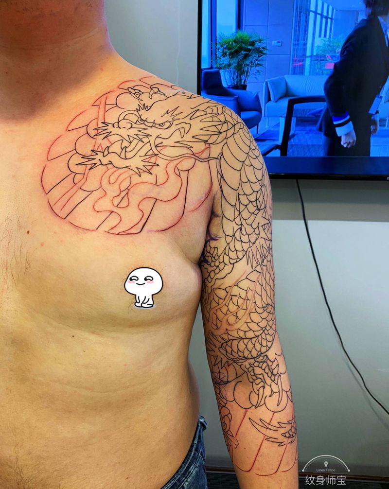 传统半胛七分袖龙纹身图片_手臂胸部老传统纹身图案