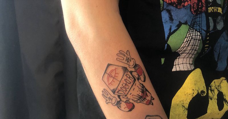 Doctor纹身图片_手臂New School纹身图案