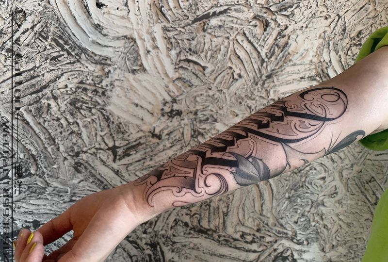 字体纹身图片_手臂花体字纹身图案