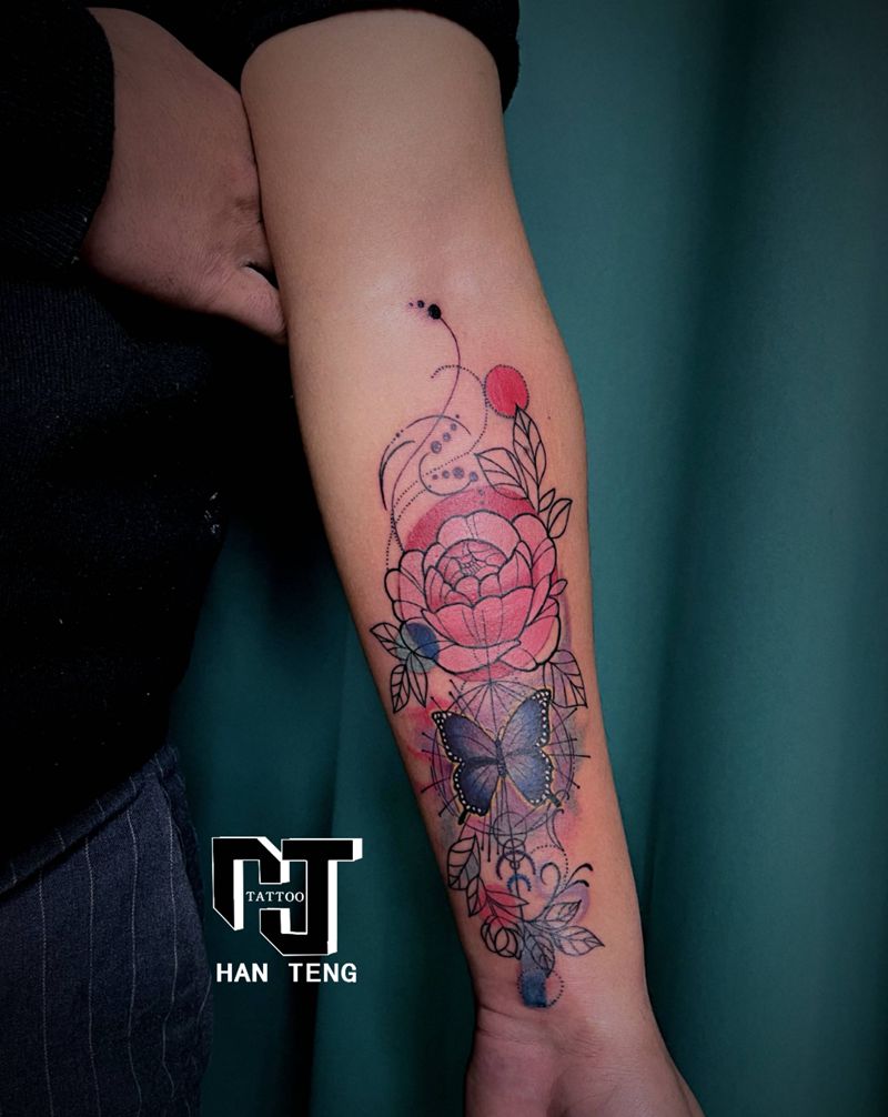 小臂纹身图片_手臂几何图腾纹身图案