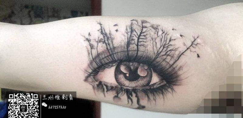眼睛纹身图片_成品手臂欧美写实纹身图案