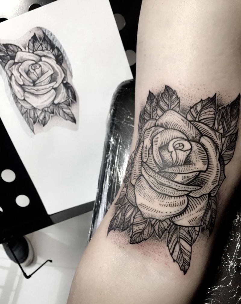 玫瑰纹身图片_成品手臂欧美植物纹身图案