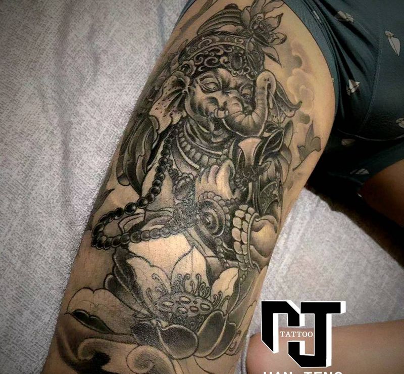 象神纹身图片_腿部新传统象神纹身图案