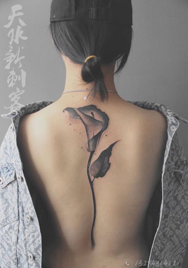 马蹄莲纹身图片