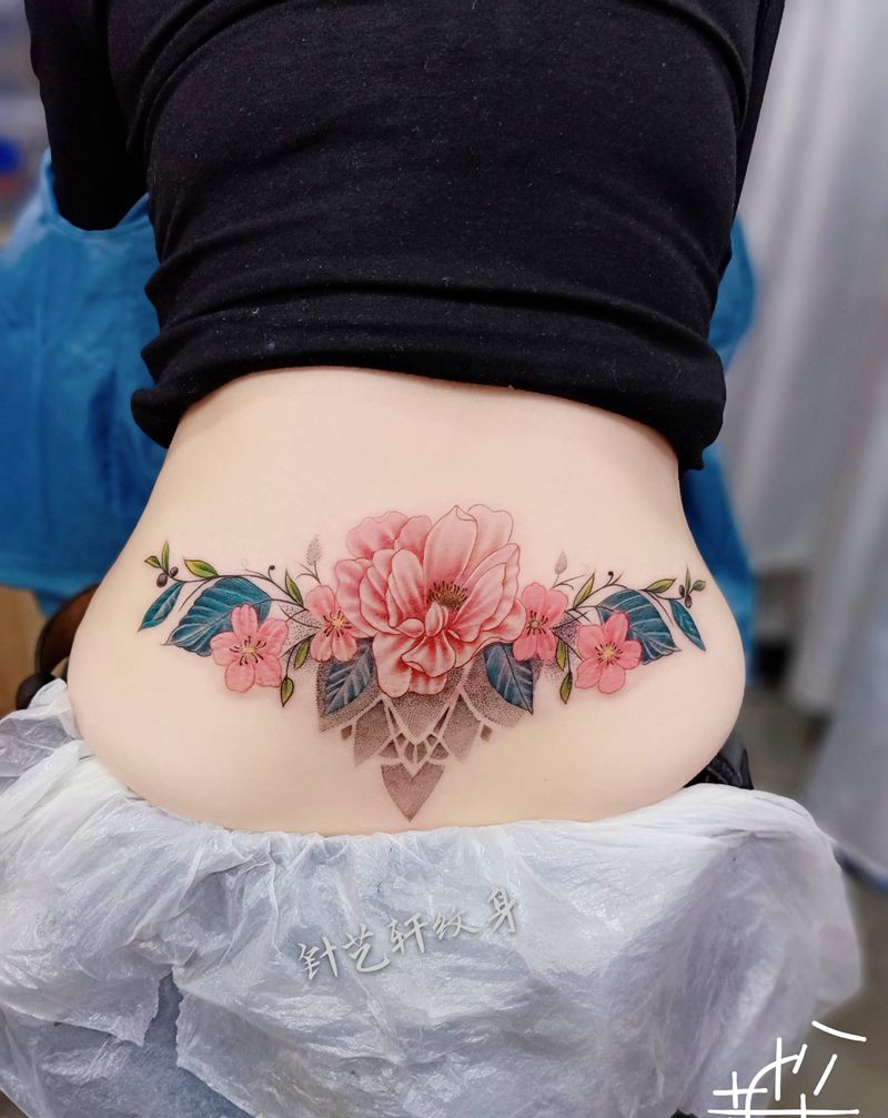 遮盖纹身图片_腰部纹身图案