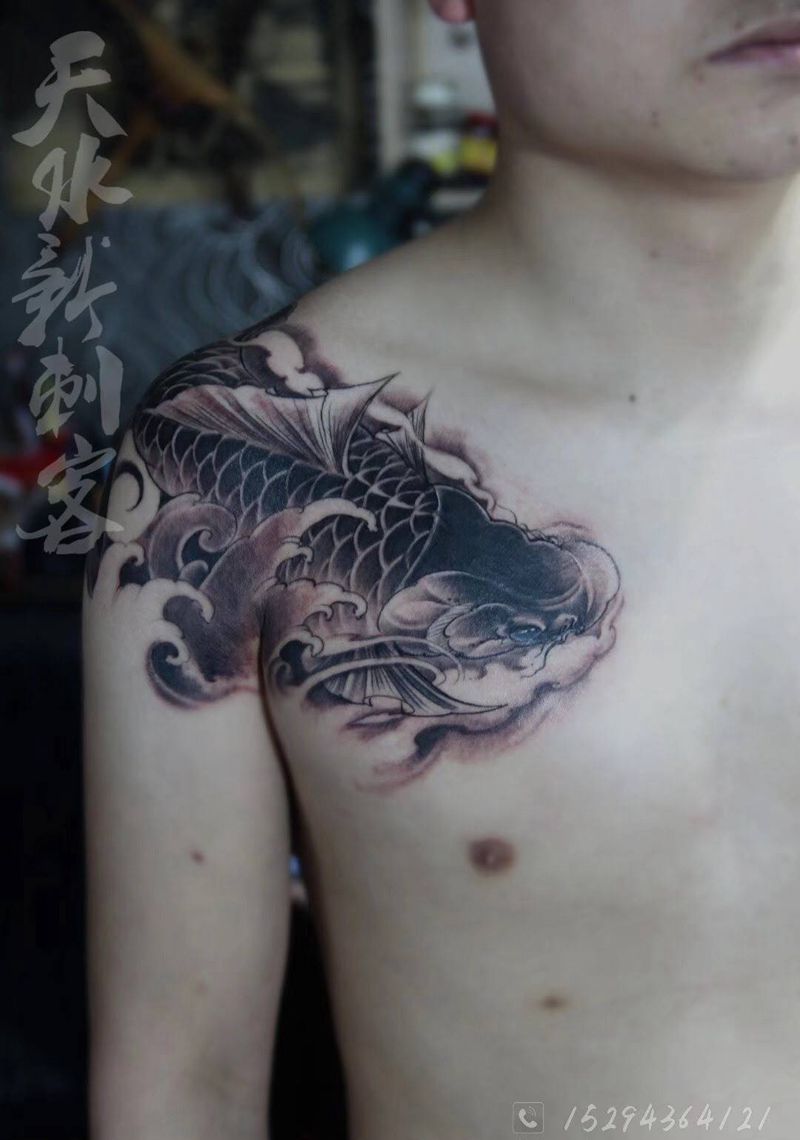 鲤鱼遮盖纹身图片