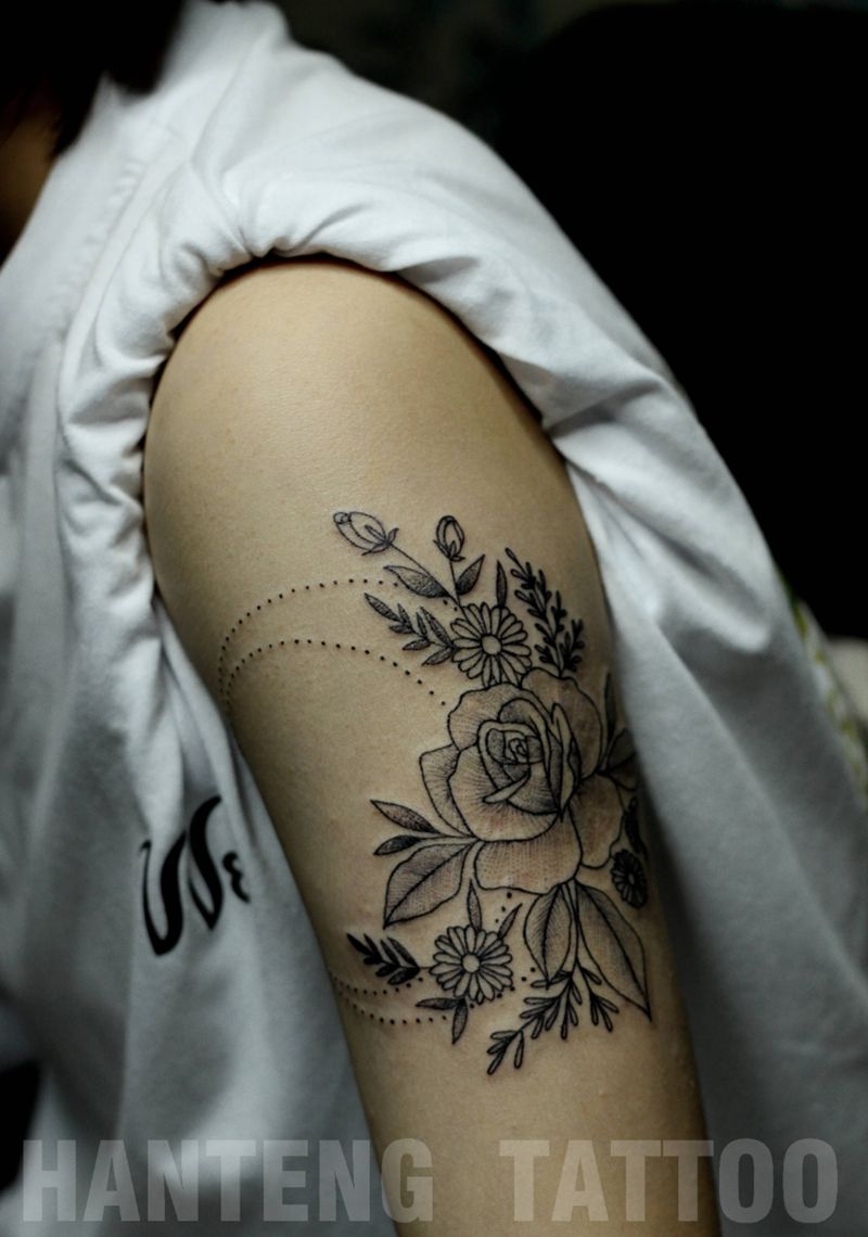 素花纹身图片_手臂点刺纹身图案