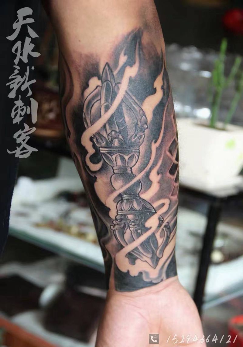 降魔杵纹身图片