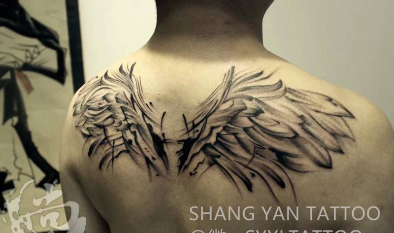 翅膀纹身图片