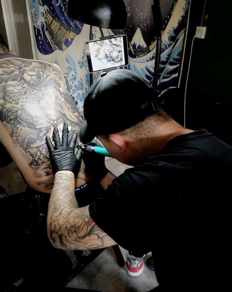 满背关爷纹身图片_背部腰部新传统关爷关公纹身图案