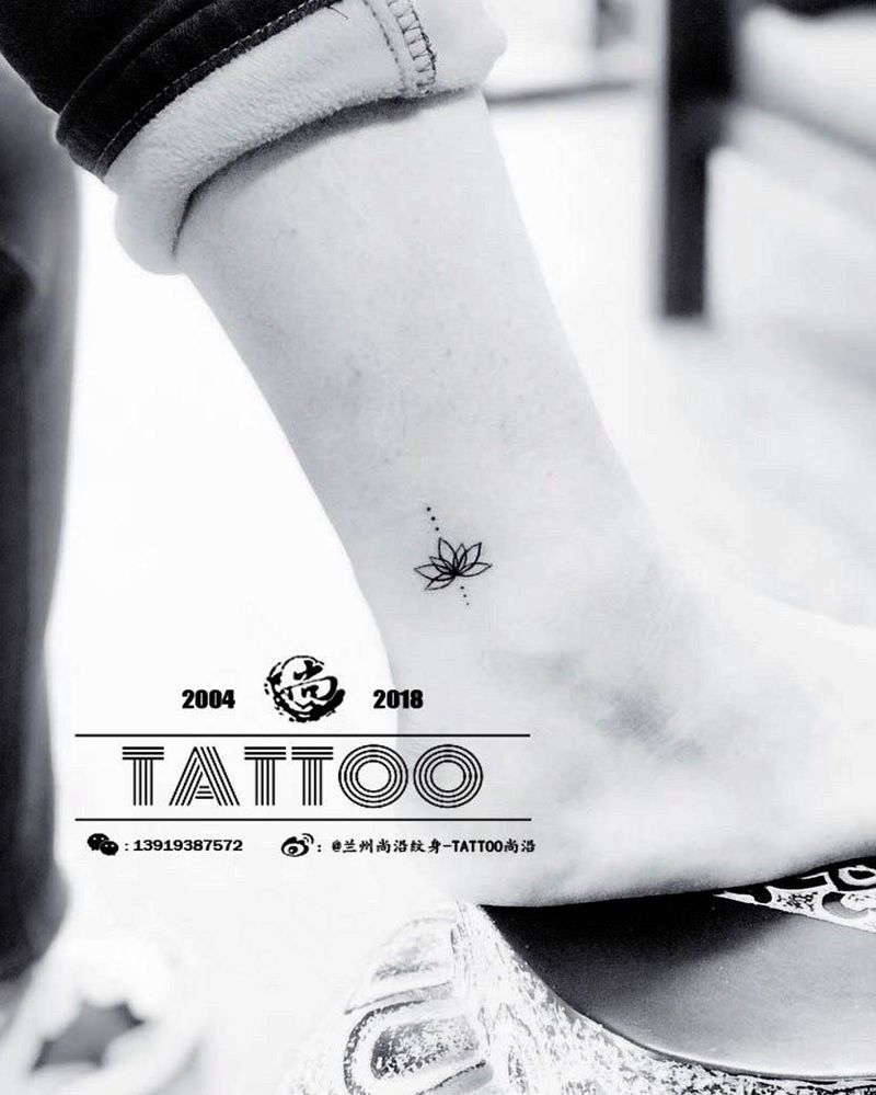 莲花纹身图片