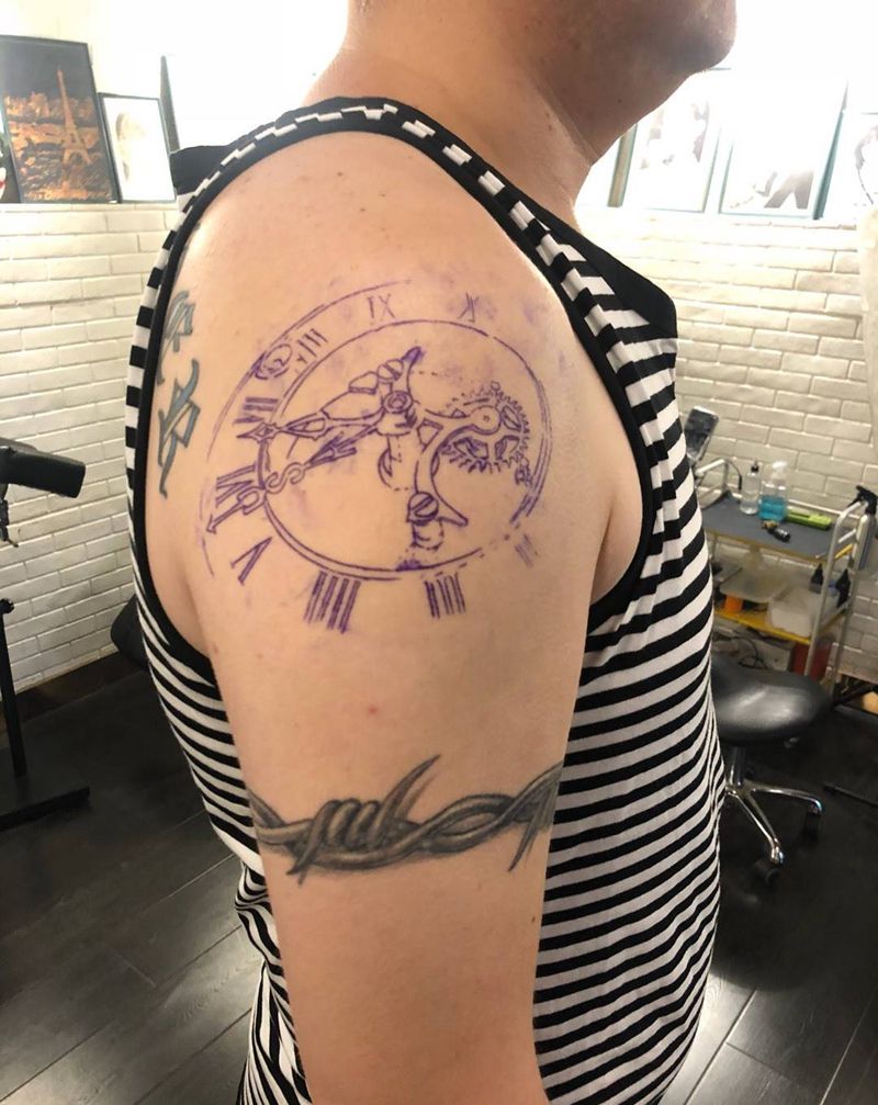 时钟纹身图片_手臂欧美写实怀表钟表指针纹身图案