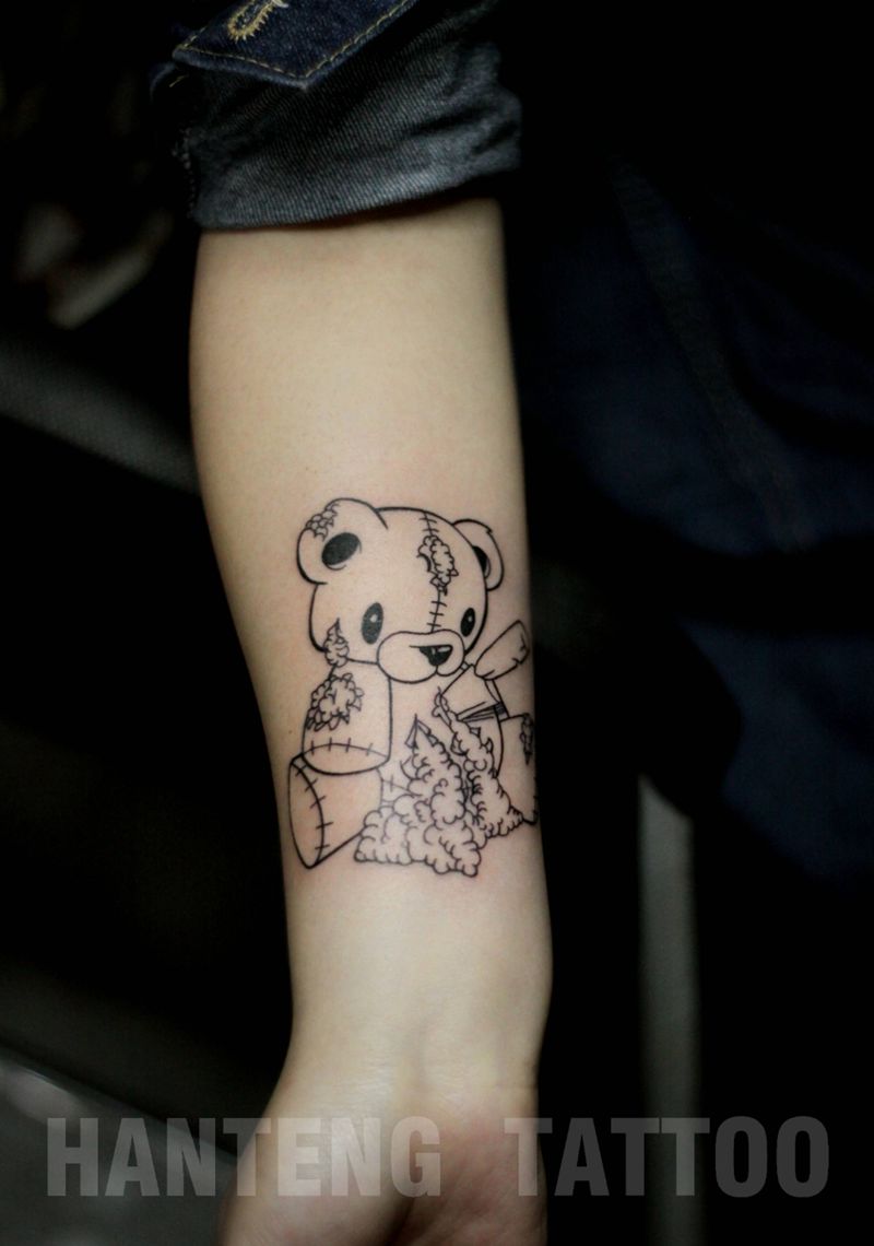 熊纹身图片_手臂几何图腾纹身图案