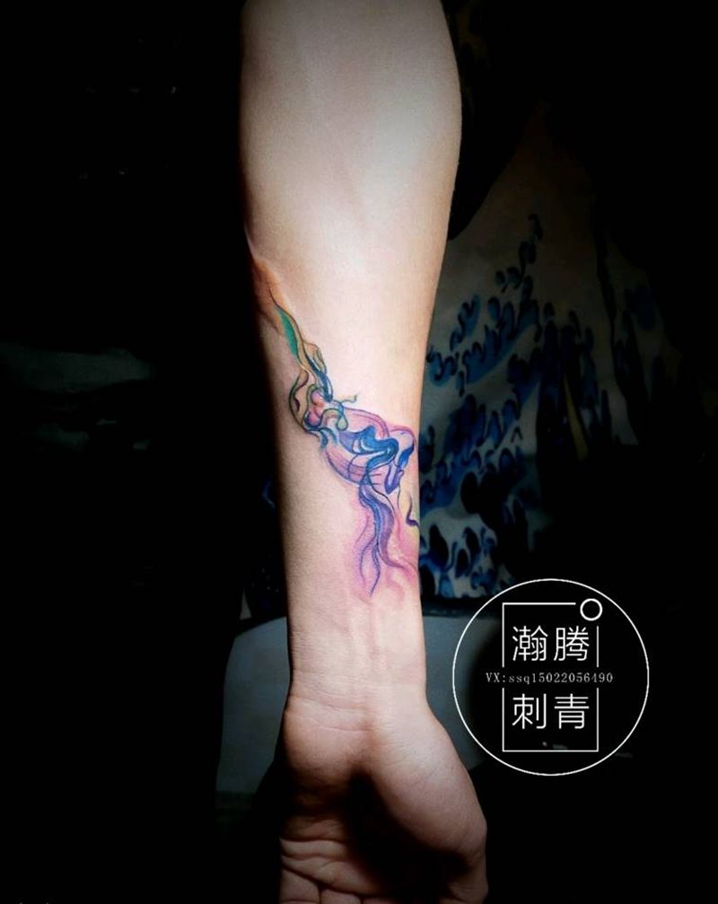 水彩纹身图片_手臂水彩水墨纹身图案