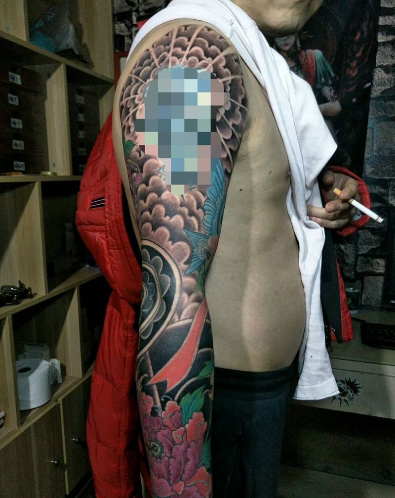 根据客人的要求做的。纹身图片