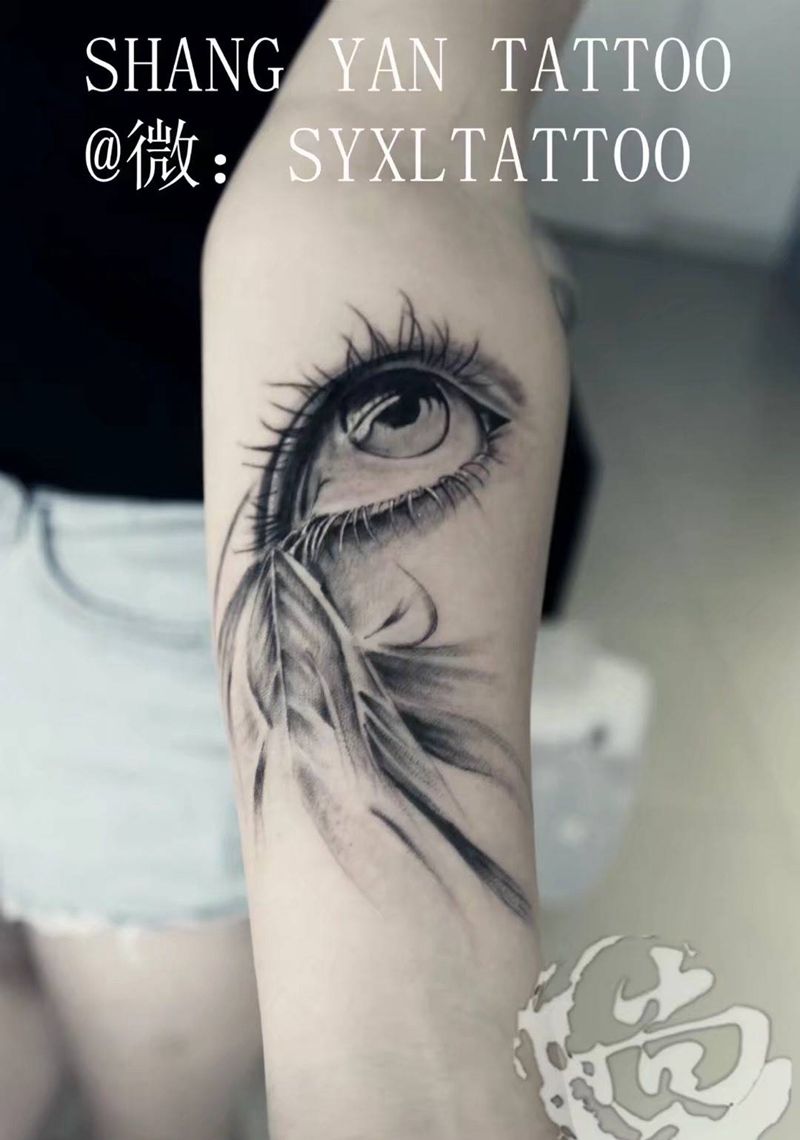 眼睛纹身图片