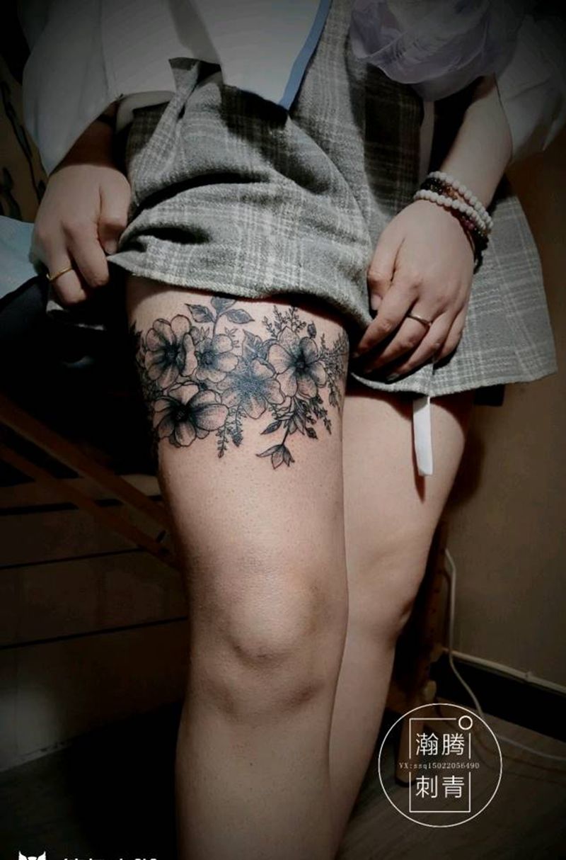 素花纹身图片_腿部点刺几何花环素花纹身图案