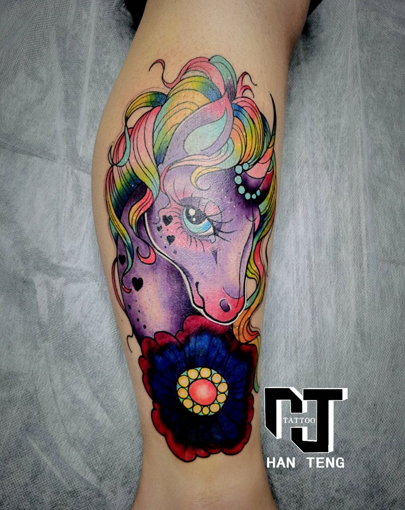 遮盖独角兽纹身图片_腿部New School纹身图案
