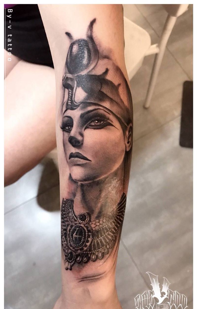 埃及王后纹身图片