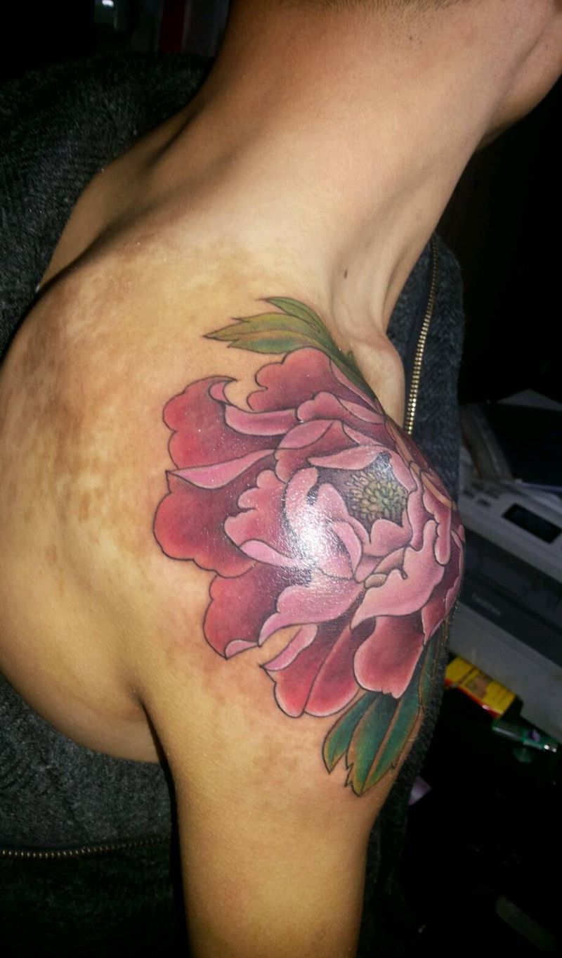 牡丹遮盖胎记纹身图片
