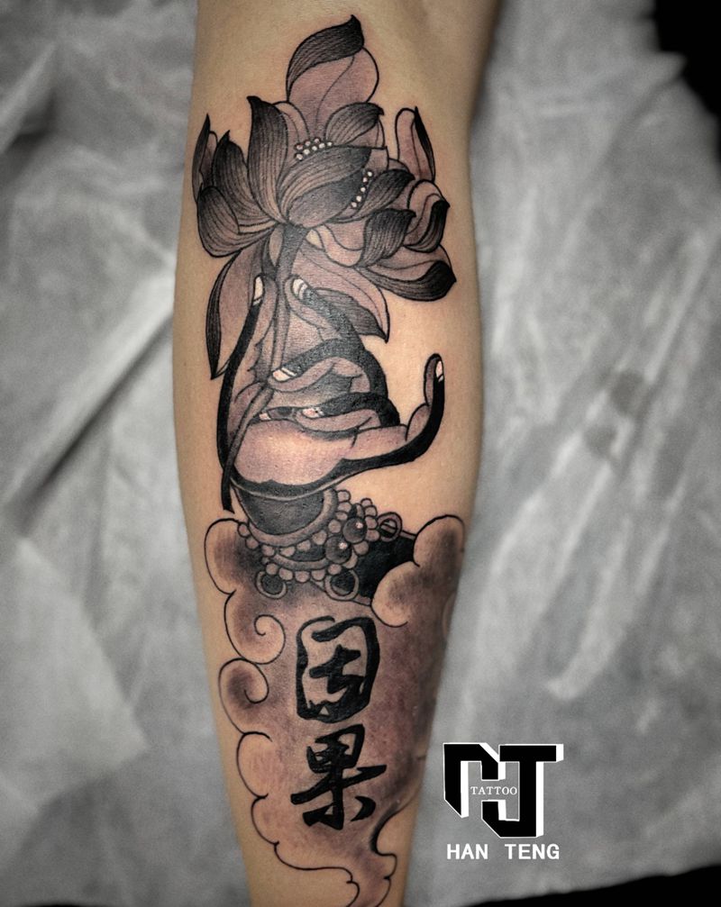 佛手纹身图片_腿部新传统佛手纹身图案