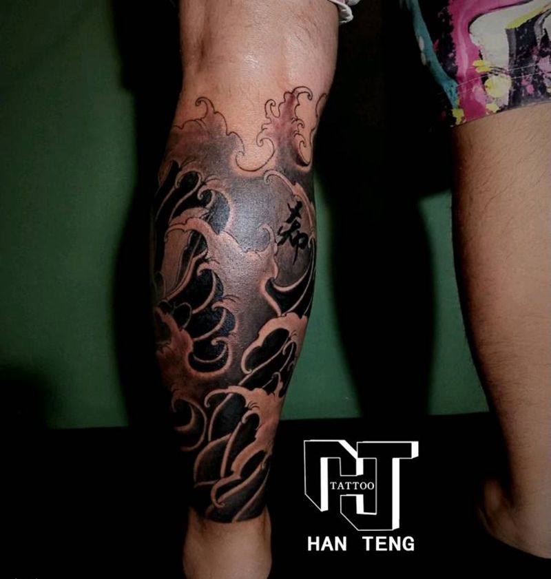 水浪包小腿纹身图片_腿部新传统老传统水浪纹身图案