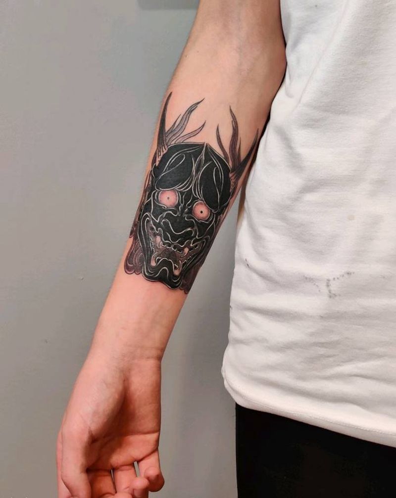 班若纹身图片_手臂老传统纹身图案