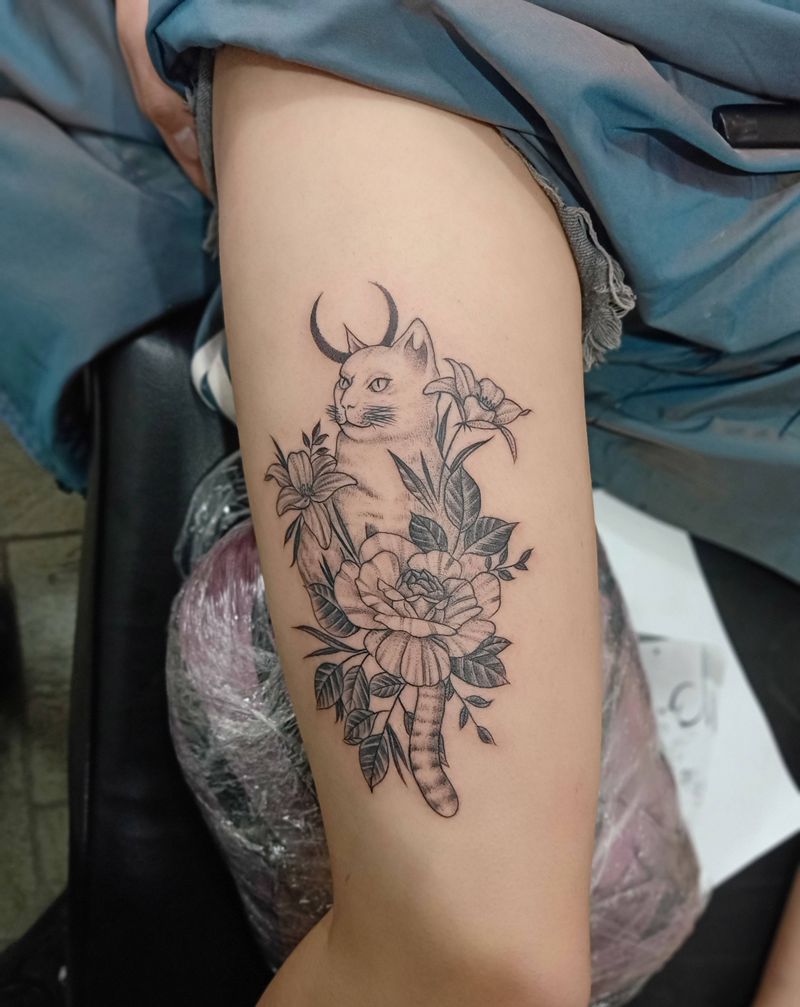 猫纹身图片_腿部纹身图案