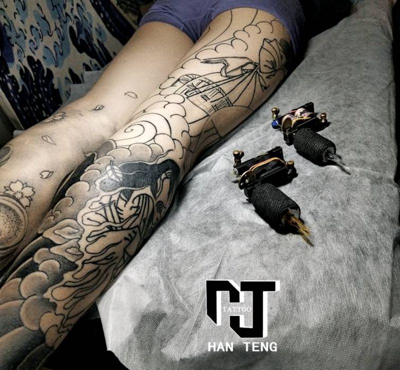 老传统花腿纹身图片_腿部老传统老传统纹身图案