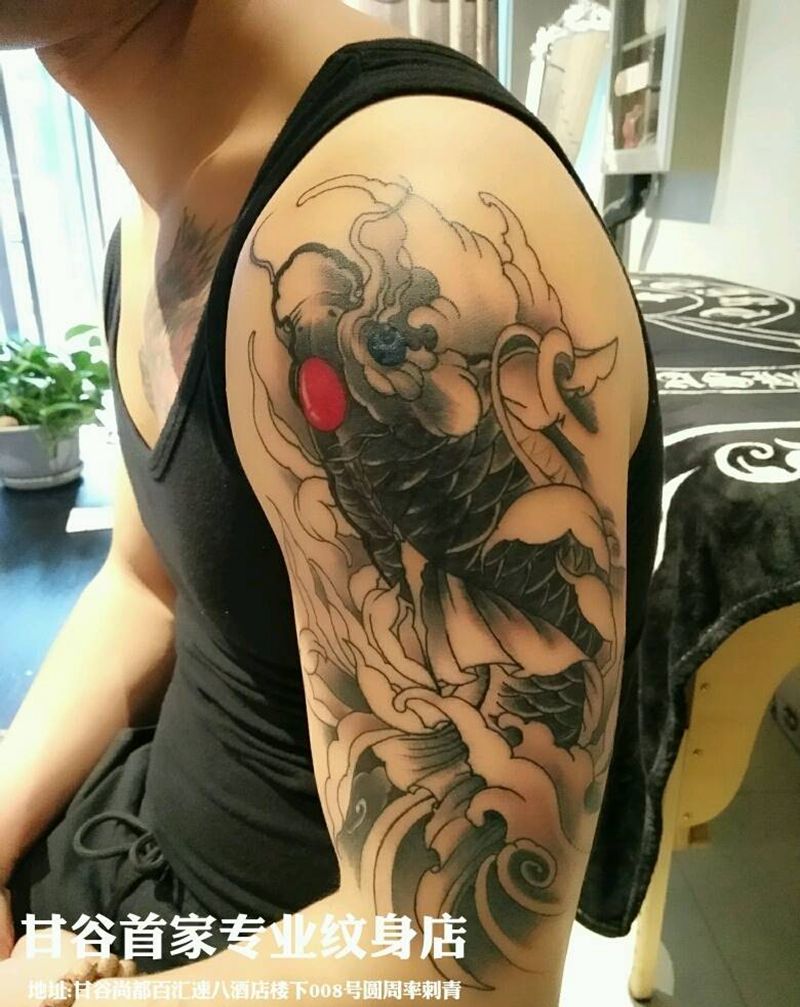 鲤鱼纹身图片