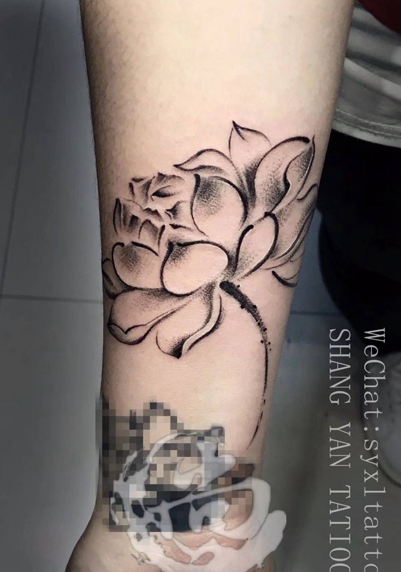 水莲纹身图片