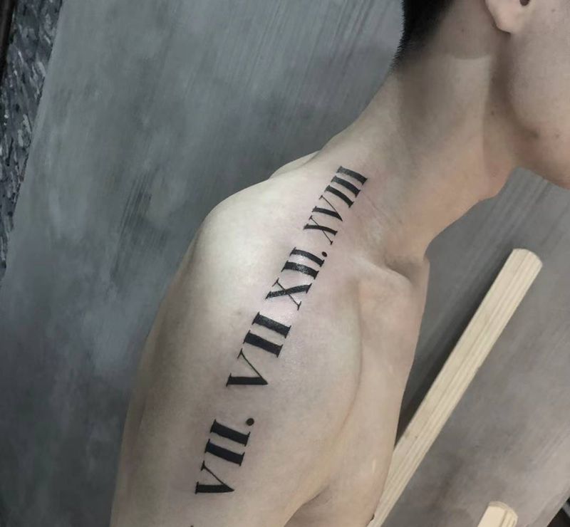 顾客自带纹身图片_颈部图腾纹身图案