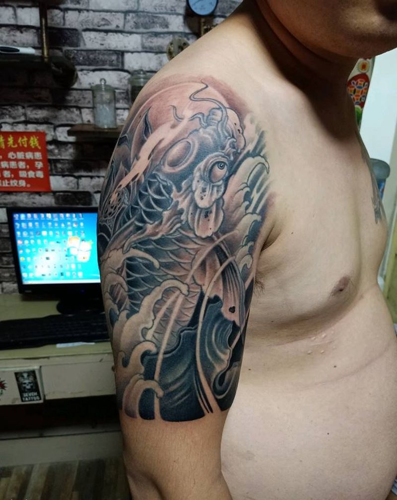 鱼纹身图片_手臂新传统纹身图案