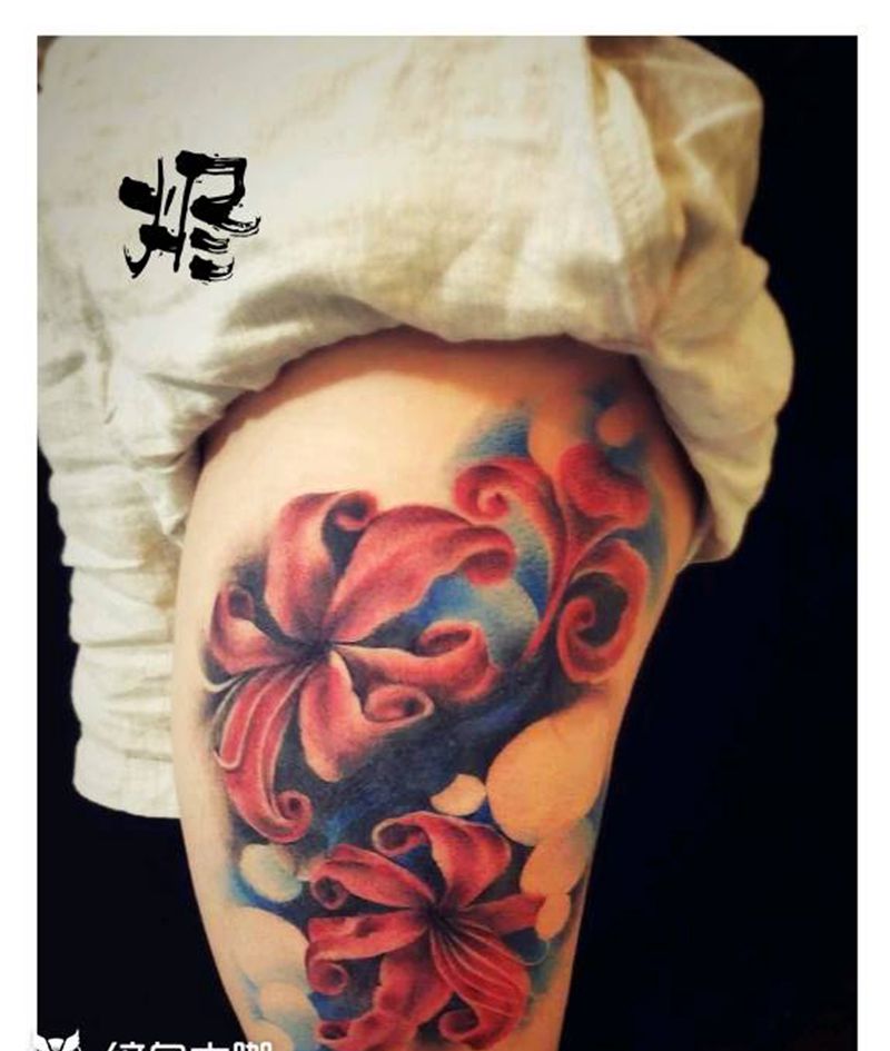 彼岸花遮盖纹身图片