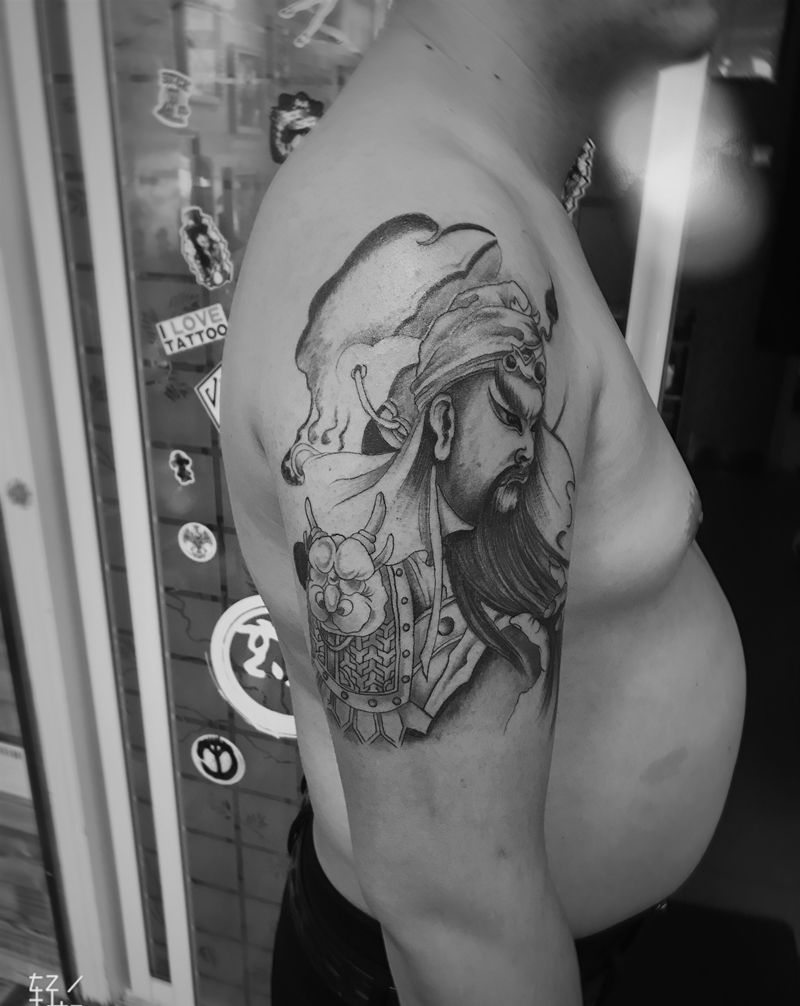 关二爷纹身图片_手臂新传统纹身图案