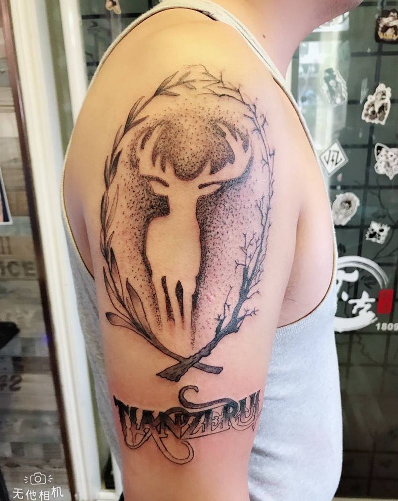 一鹿有爱纹身图片