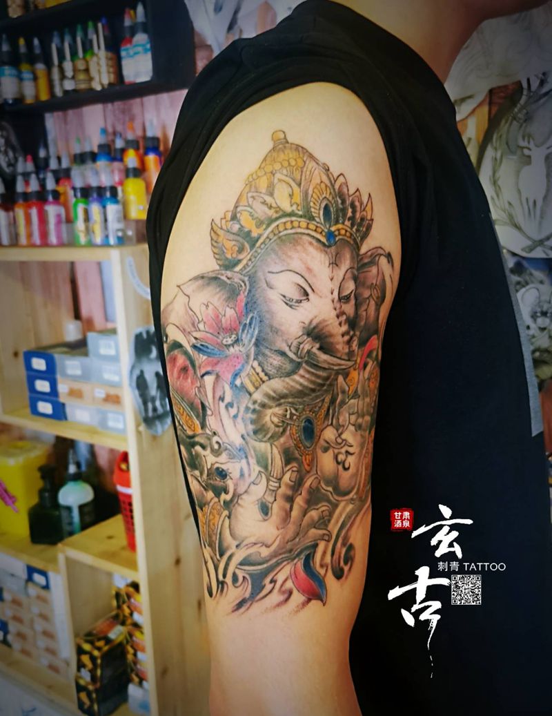 象神纹身图片_手臂新传统纹身图案