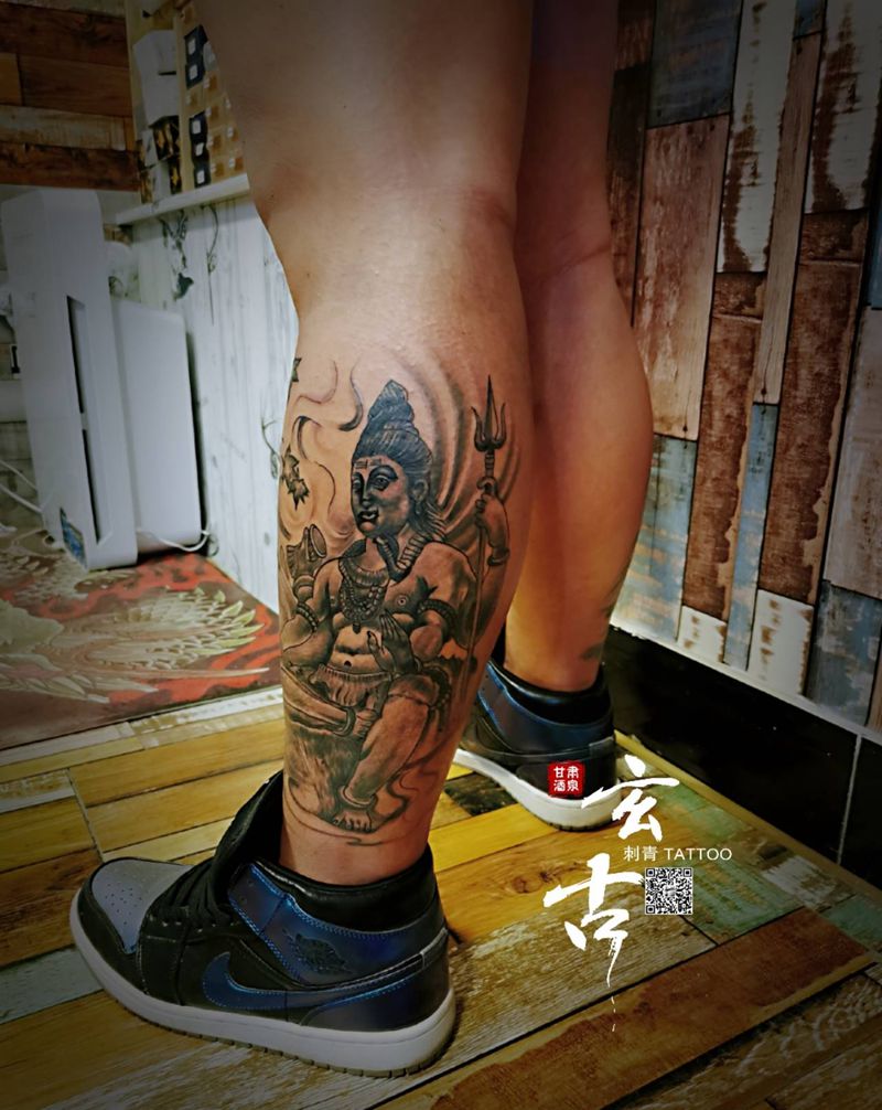 湿婆纹身图片_腿部新传统雕塑纹身图案