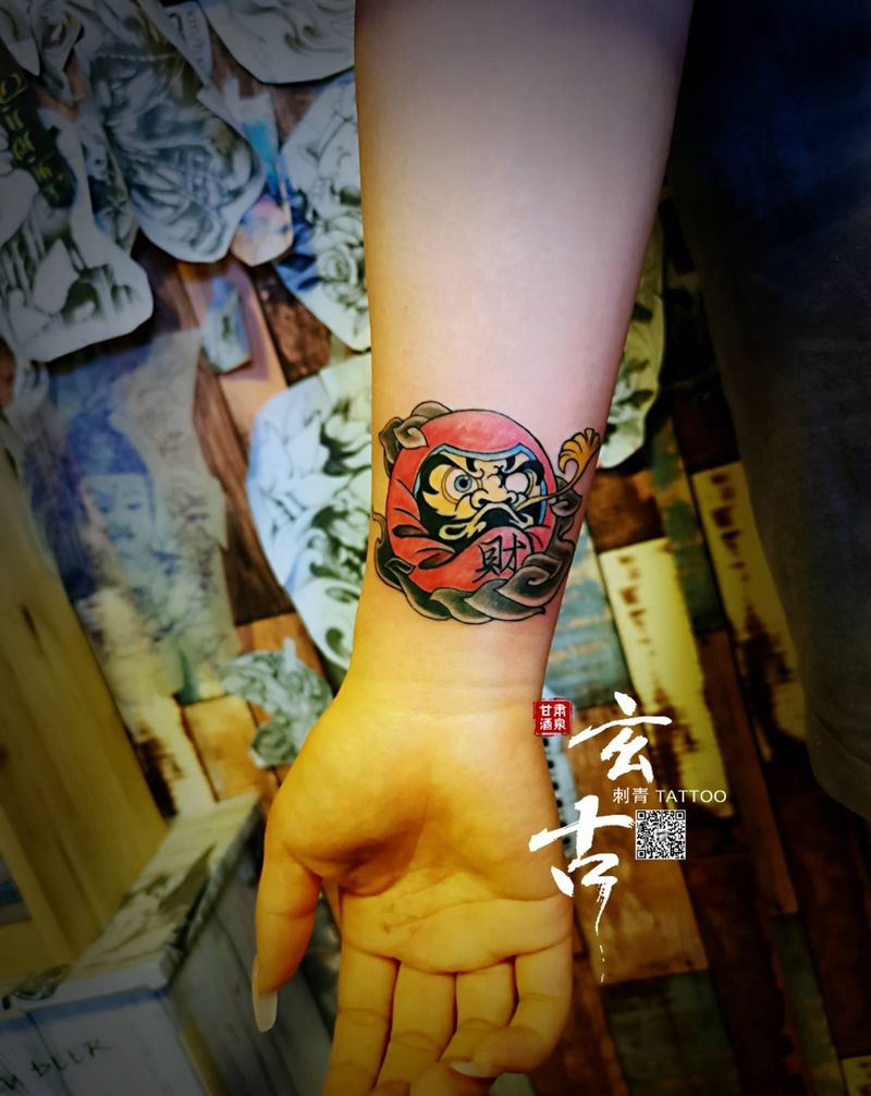 达摩蛋纹身图片_手臂新传统纹身图案