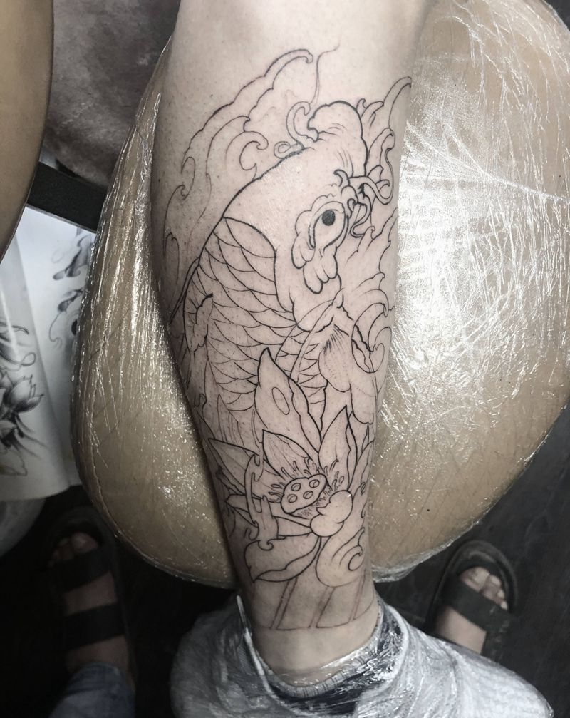 锦鲤纹身图片_腿部新传统纹身图案