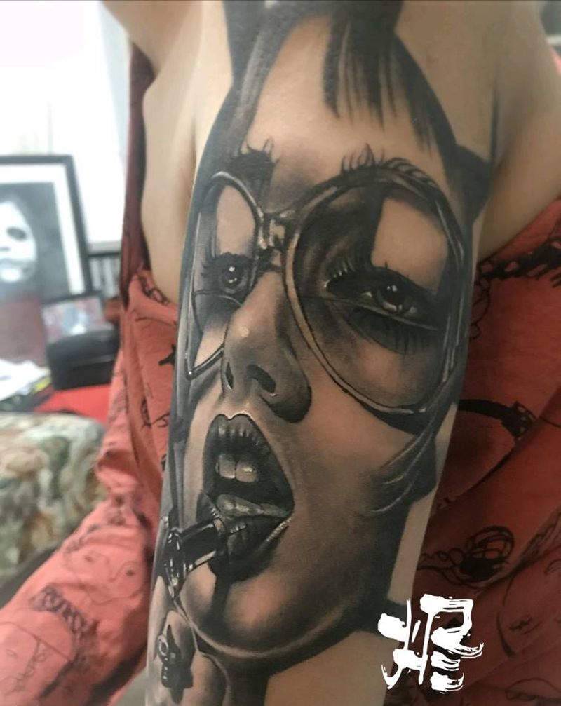 欧美写实遮盖。纹身图片