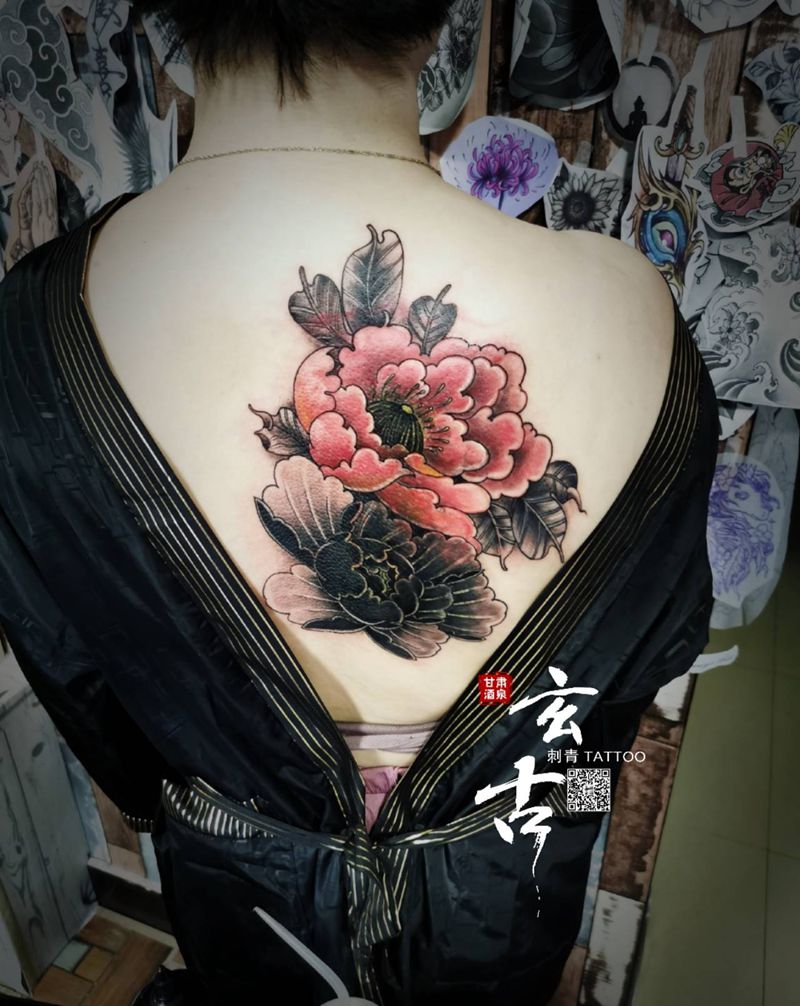 牡丹纹身图片_背部新传统牡丹纹身图案